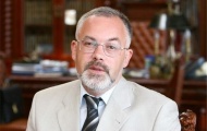 Дмитрий Табачник взялся за изменение школьных нормативов