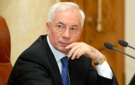 Азаров подал в отставку, Янукович не пустил