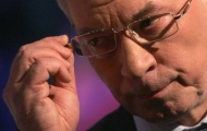Азаров заявил о том, что украинским олигархам придется делиться с народом