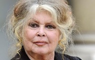 Бриджит Бардо написала письмо Януковичу с требованием прекратить убийства животных в Украине