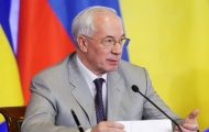 Азаров обещает еще два раза повысить пенсии и зарплаты в нынешнем году
