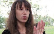 Журналистка может предстать перед судом за надпись на асфальте