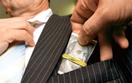 В Украине насчитывается почти 6000 коррупционеров