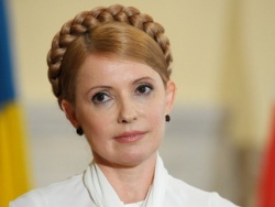 Тимошенко попалась на ненадлежащем массаже Тимошенко попалась на ненадлежащем массаже
