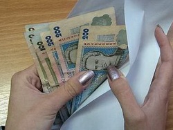 Более четверти работающего населения Украины получает зарплату "в конверте" Более четверти работающего населения Украины получает зарплату "в конверте"