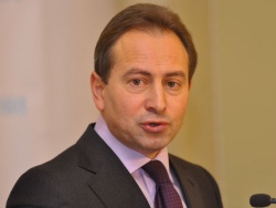 Томенко заявил о теневой приватизации "Укрзалізниці"