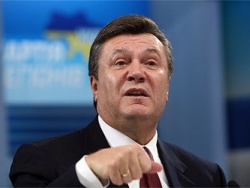 Янукович обещает армии глобальную модернизацию