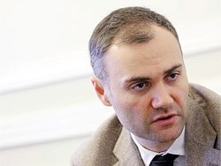 Юрий Колобов стал новым министром финансов Юрий Колобов стал новым министром финансов