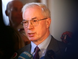 Азаров: Некачественные продукты в Украине производит население Азаров: Некачественные продукты в Украине производит население