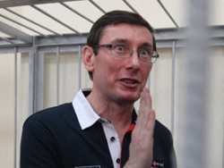 Суд над Юрием Луценко взял паузу до 19 июля