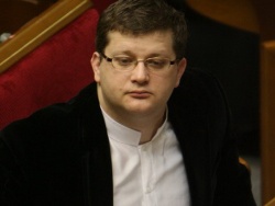 Оппозиция угрожает санкциями провластным олигархам Оппозиция угрожает санкциями провластным олигархам