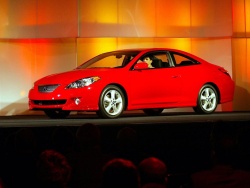 Новинки Toyota на автосалоне в Нью-Йорке Новинки Toyota на автосалоне в Нью-Йорке