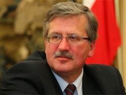 Коморовский считает, что Украине не позволят подписать Соглашение об ассоциации с ЕС Коморовский считает, что Украине не позволят подписать Соглашение об ассоциации с ЕС
