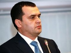 Захарченко призвал украинцев сообщать о неправомерных действиях милиции Захарченко призвал украинцев сообщать о неправомерных действиях милиции
