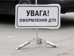 ДТП в Днепропетровской области: двое человек погибло, восемь госпитализированы
