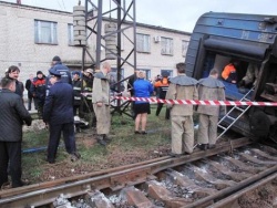 Неподалеку от Запорожья сошел с рельсов пассажирский поезд Неподалеку от Запорожья сошел с рельсов пассажирский поезд