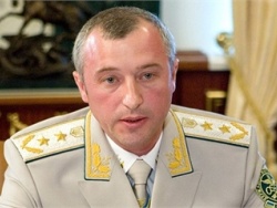 Украинские таможенники будут носить погоны стоимостью 787 гривен за пару