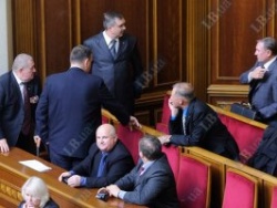 Депутаты Верховной рады считают, что украинец может прожить и на 934 гривны Депутаты Верховной рады считают, что украинец может прожить и на 934 гривны