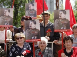 В Запорожье установят памятник Сталину и Космодемьянской  