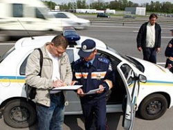 Проблемы сокращения штата Госавтоинспекции легли на плечи рядовых украинцев