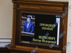 Украинские телеканалы все дальше уходят от политики