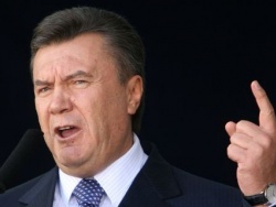 Янукович обещает армии "золотые горы" Янукович обещает армии "золотые горы"