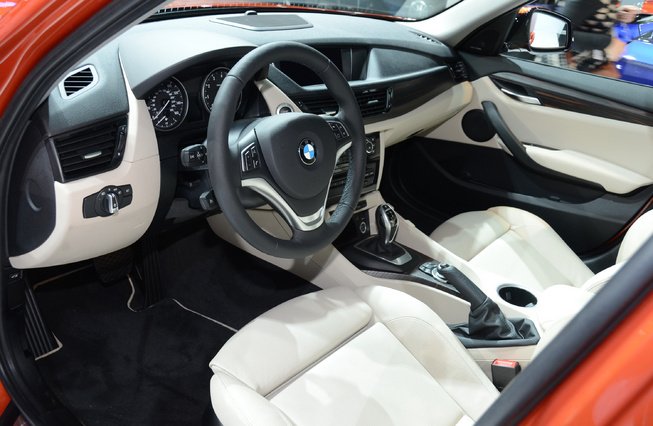 BMW X1 2012 - фото 9